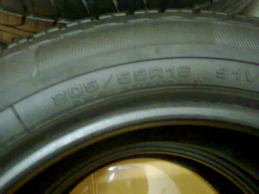 ขาย R16X7.5 5/114 พร้อมยาง1คู่3000ลดราคาแล้วครับ