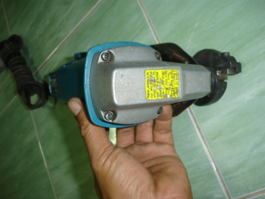 ขายเครื่องตัดแผ่นโลหะด้วยไฟฟ้า ยี่ห้อ makita รุ่น JS1600 ขนาด 1.6mm 300 วัตต์