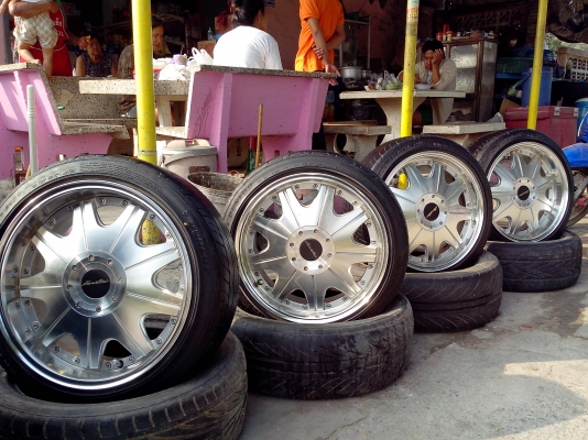 ขายแม็vipๅ17มือสองพร้อมยาง4รู100/113