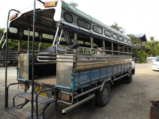 ขาย 6 ล้อ สองแถว KS -31 กระบะยาว 5 เมตร ขาย 6 ล้อ สองแถว KS -31 กระบะยาว 5 เมตร