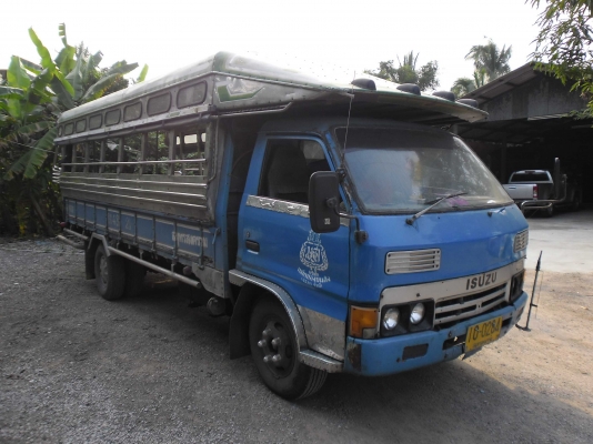 ขาย 6 ล้อ สองแถว KS -31 กระบะยาว 5 เมตร ขาย 6 ล้อ สองแถว KS -31 กระบะยาว 5 เมตร