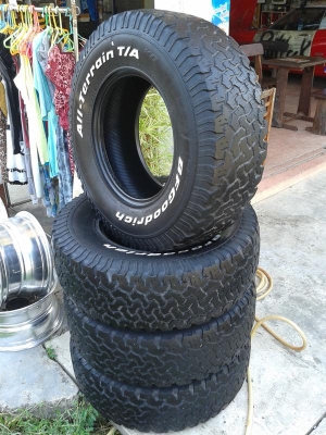 ขายยาง BF 31x10.5x15 ปี 09
