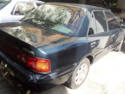 รถ Mazda รุ่น 323 รถบ้าน สภาพดีมาก พร้อมใช้