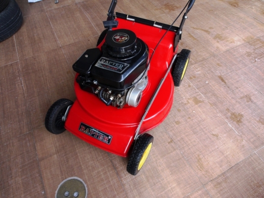 ขาย รถตัดหญ้า เครื่องยนต์เบนซิน 4 แรง 4จังหวะ สภาพดี
