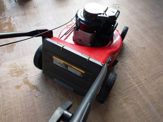 ขาย รถตัดหญ้า เครื่องยนต์เบนซิน 4 แรง 4จังหวะ สภาพดี