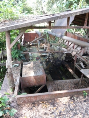 เรือดูดทราย เครื่อง HINO EH700 ท่อดูด 10 นิ้ว มีหลังคา อุปกรณ์ใช้งานมีครบ