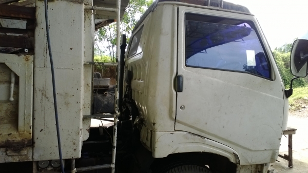 HINO 117 แรง KM777 รถห้างแท้ เดิมๆอยู่โรงซ่อมกำลังเก็บงาน เพื่อให้พร้อมใช้และสภาพดี....