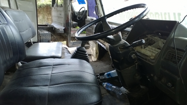 HINO 117 แรง KM777 รถห้างแท้ เดิมๆอยู่โรงซ่อมกำลังเก็บงาน เพื่อให้พร้อมใช้และสภาพดี....