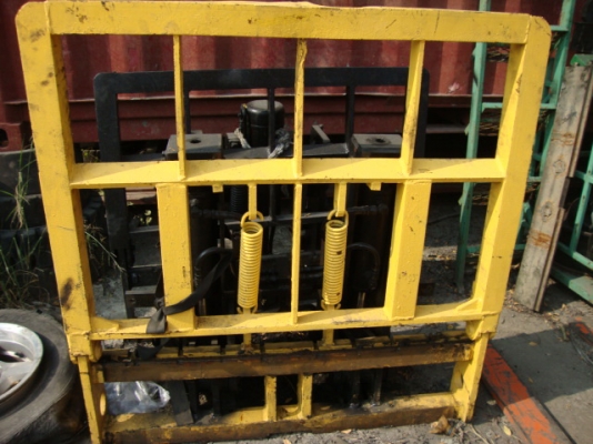 +++ ขายด่วน !!! ราคาถูก !!!  เสา 4 ม. (toyota) , เสา 4 - 5 ม. (mitsubishi) , ฮิ้งค์ (toyota, t.c.m. ) ตัวหมุน แบบเกลียว 1.5-2.5  ตัน , เครื่อง 1Z , 2Z (toyota) , ตัวหนีบเศษเหล็ก , ฝากระโปรง (komatsu , toyota) ขายถูก ๆ ครับ