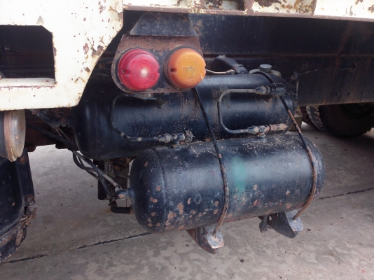 ขายรถ 10 ล้อเทเลอร์ NISSAN UD CW430 ใส่เครื่อง EM100 220 แรงม้า 2 เพลา ราคา 700000