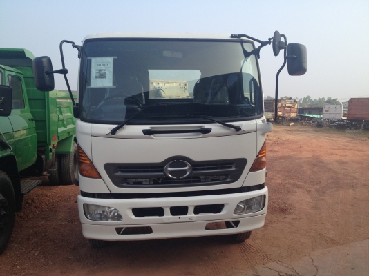 ขายอีกคัน 6 ล้อ HINO MEGA เครื่อง JO8C ระบบน้ำมัน ยาง 825 ขอบ 16 รถช่วงยาวทำใหม่หมดทั้งคัน เช็คเครื่องยนต์ เกียร์ แอร์ เฟืองท้าย ระะไฟ พร้อมวิ่งทะเบียนพร้อมครับ รีบเลยครับ