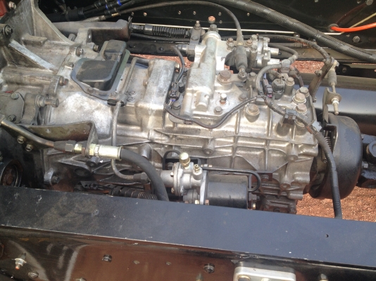 ขายอีกคัน 6 ล้อ HINO MEGA เครื่อง JO8C ระบบน้ำมัน ยาง 825 ขอบ 16 รถช่วงยาวทำใหม่หมดทั้งคัน เช็คเครื่องยนต์ เกียร์ แอร์ เฟืองท้าย ระะไฟ พร้อมวิ่งทะเบียนพร้อมครับ รีบเลยครับ