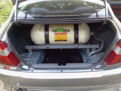 ขายtaxi ท้ายเบนซ์ ปลดเป็นรถบ้านครับ ใส่part evo4 120000