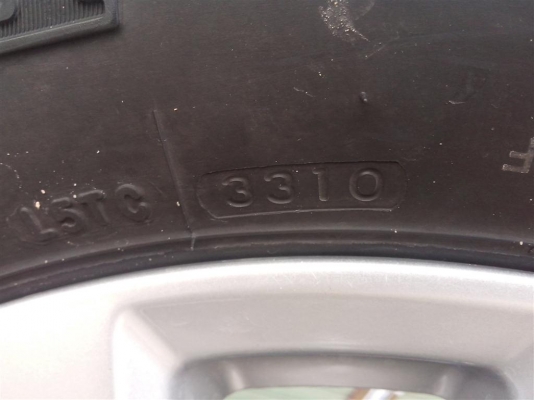 ขายเเม๊กพร้อมยาง มาสดร้า 265-65-17 ยางปี 2010