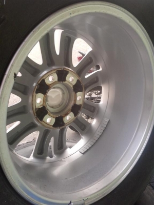 ขายเเม๊กพร้อมยาง มาสดร้า 265-65-17 ยางปี 2010