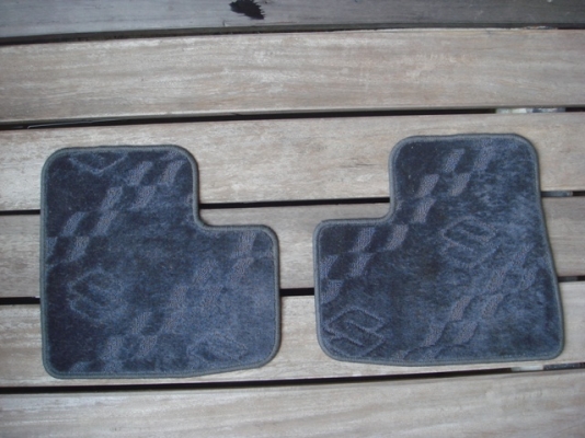 ขายพรหมปูพื้นคู่หลังแถว2หรือแค๊ปสวยไม่ทราบรุ่น450พร้อมส่งครับ