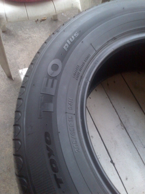 ยาง TOYO รุ่น TEO plus made in JAPAN 1คู่ ปี2012 ขนาด205/65/15 สภาพเกิน90\% ดอกแน่นๆ ยาง TOYO รุ่น TEO plus made in JAPAN 1คู่ ปี2012 ขนาด205/65/15 สภาพเกิน90\% ดอกแน่นๆ