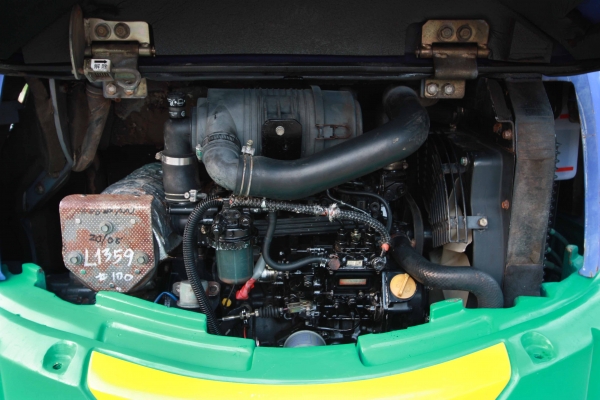 ขายรถแม็คโค KOMATSU PC30MR-1(รุ่น9) นำเข้าจากญี่ปุ่น ไม่เคยผ่านการใช้งานในไทย สนใจติดต่อ 086-775-7900