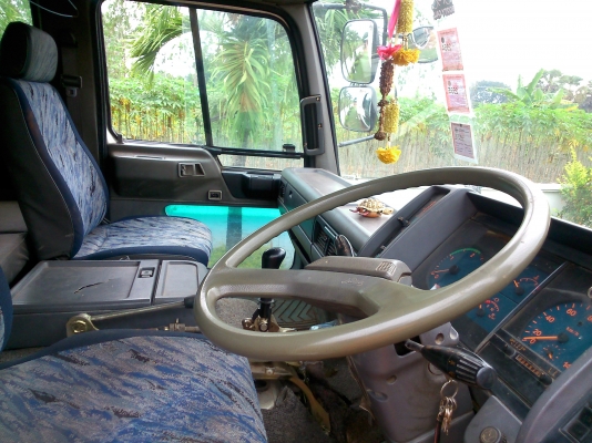 HINO ซูโม่ 227 กระบะดั๊มสามมิตร หัวเก๋ง สิงไฮเทค HINO ซูโม่ 227 กระบะดั๊มสามมิตร หัวเก๋ง สิงไฮเทค