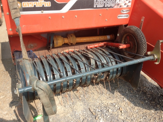 เครื่องอัดฟาง Kubota HB130 PLUS ของมือสอง ตามสภาพครับ เครื่องอัดฟาง Kubota HB130 PLUS ของมือสอง ตามสภาพครับ