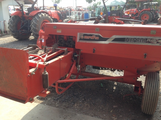 เครื่องอัดฟาง Kubota HB130 PLUS ของมือสอง ตามสภาพครับ เครื่องอัดฟาง Kubota HB130 PLUS ของมือสอง ตามสภาพครับ