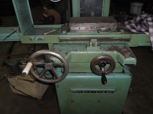 เครื่องเจียรราบ okamoto มีระบบน้ำหล่อเย็น ระบบ manaul มีแท่นแม่เหล็กถาวร ขนาด 150*300 สภาพใช้งาน 55000