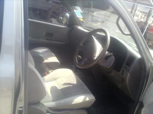 TOYOTA SPORT CRUISER 2004