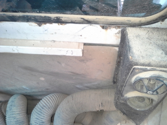 ขายครับ PC 200-5 komatsuไฟฟ้าครบ ทะเบียนพร้อม เครื่องแน่น ปั้มแรงดีรถทำงานทุกวัน ช่วงล่างเต็มเอว แน่น แผ่นไม่ครบขาดประมาณ 10 แผ่น