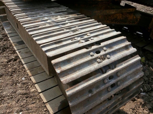 ขายรถแบ็คโฮ komatsu pc120-3 รอลเลอร์ 7ลูก เครื่องปั๊มเดิมโซ่ 80\% ใบแทรค 70 ขายรถแบ็คโฮ komatsu pc120-3 รอลเลอร์ 7ลูก เครื่องปั๊มเดิมโซ่ 80\% ใบแทรค 70