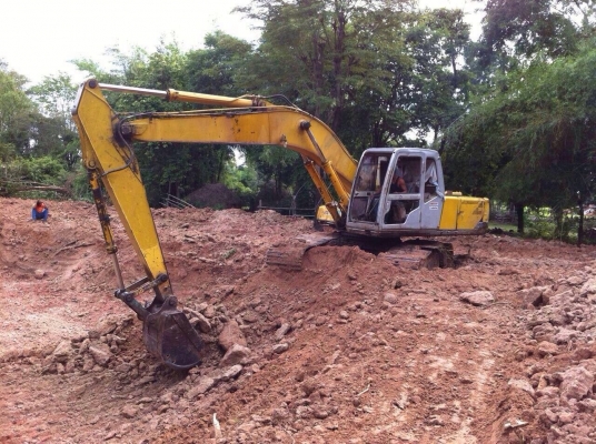 ขายรถแบ็คโฮ kobelco Sk 200 mark 3 ไฟฟ้าตัด เครื่องปั๊มเดิม เอกสารใบแจ้งจำหน่าย