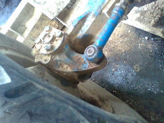 รถไถ FORD 8210 4WD มีใบดันหน้า รถไถ FORD 8210 4WD มีใบดันหน้า