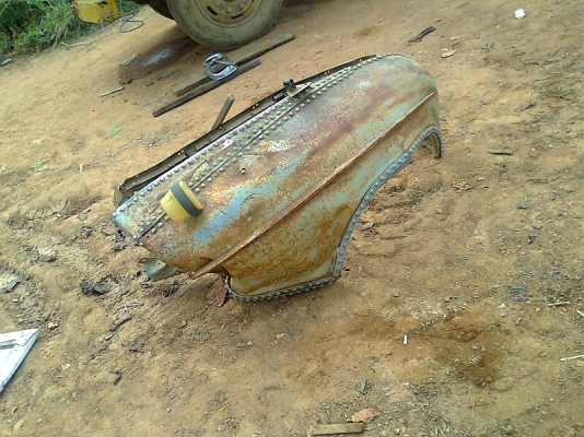 รถน้ำ หกล้อ ISUZU TX120 จุน้ำได้ 6,000 ลิตร รถใช้งานดีปกติ