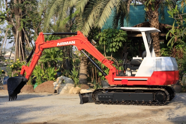 ขายรถแม็คโค AIRMAN HM45SG-2 (เทียบเท่า KOMATSU PC45) ไม่เคยผ่านการใช้งานในไทย สนใจติดต่อ 086-775-7900