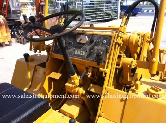 รถหน้าตักหลังขุด KUBOTA รุ่น RW25 บจก.สหสินอีควิปเม้นท์ โทร.081-5851880, 02-5168100-1 www.sahasinequipment.com