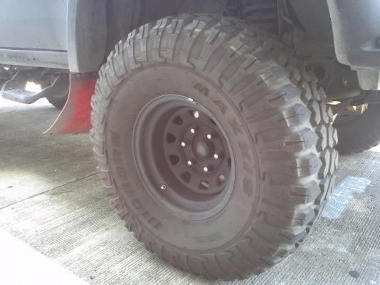 ขายยาง35 ขอบ15 ปี 12 maxxis bighorn 762 สภาพ90\%