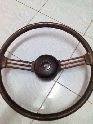 ขออนุญาติขาย พวงมาลัยรถ FORD