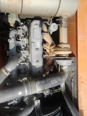 ขายด่วน แม็คโค ZX200 สภาพพร้อมใช้ ชั่วโมงน้อย ขาย เบื่อ คนขับ โทร 086-0124872 ชัยโรจน์