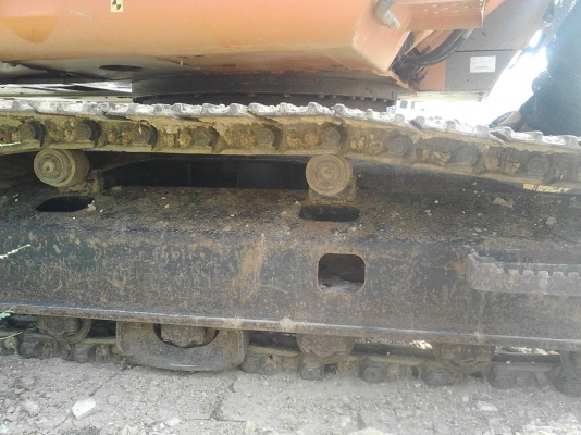 ขายด่วน แม็คโค ZX200 สภาพพร้อมใช้ ชั่วโมงน้อย ขาย เบื่อ คนขับ โทร 086-0124872 ชัยโรจน์