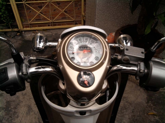 ขออนุญาติขาย HONDA Scoopy-i 110 cc. วิ่งไม่ถึง 10,000 กิโล โอนให้ฟรีครับ