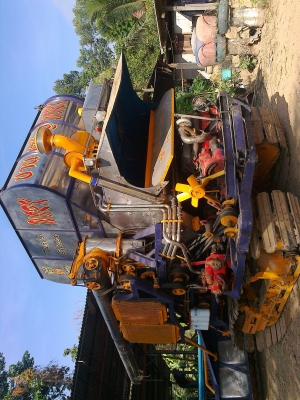 ขายรถเกี่ยวข้าวปานเจริญการช่าง ปั้ม22ไดกิ้น มอเตอร์ KOMUTSU 12HT ราคา 600,000 บาท คุยราคาได้