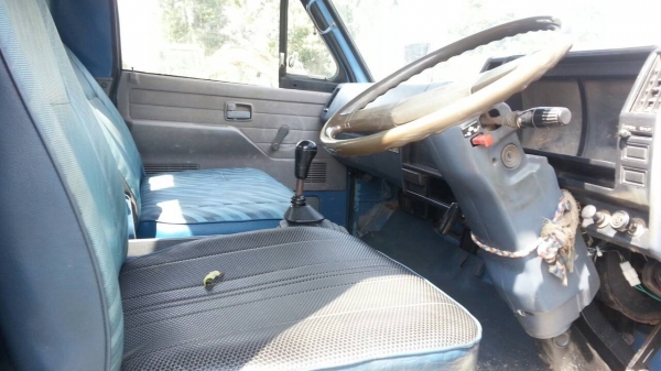 ขายรถ 6 ล้อน้ำมัน ISUZU NPR 115 แรงม้าเกียร์สั้นปี 2538 ราคา 520000 จัดไฟแนนซ์ได้ 380000