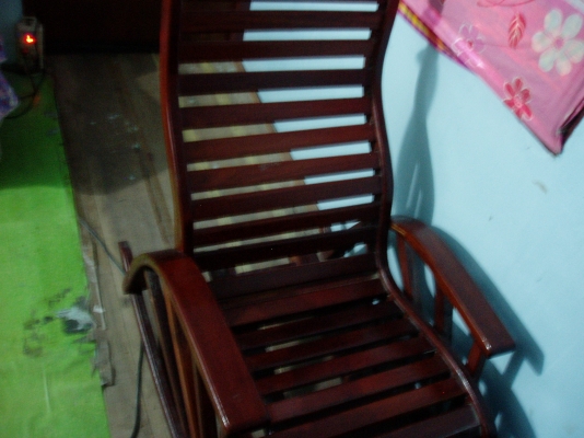 ขายเก้าอี้โยกราคาถูก3500บาท ขายเก้าอี้โยกราคาถูก3500บาท