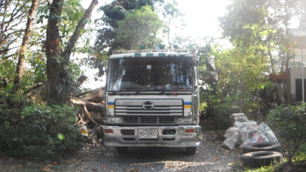 ขายครับ  รถใหญ่ รถดี