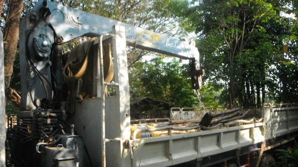 ขายครับ  รถใหญ่ รถดี