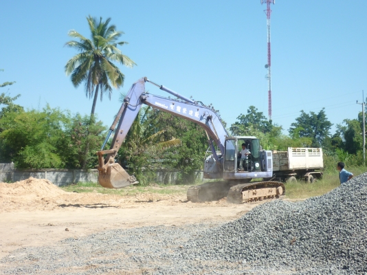 ขายแมคโค พร้อมเล่มทะเบียน