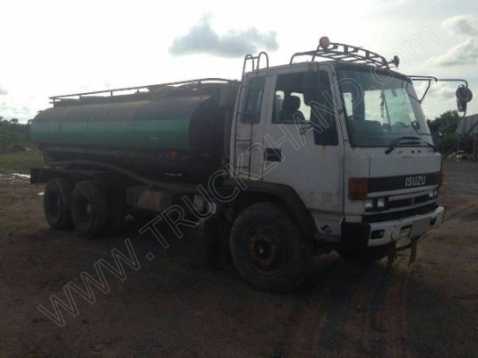 รถบรรทุก 10 ล้อ ยี่ห้อ ISUZU