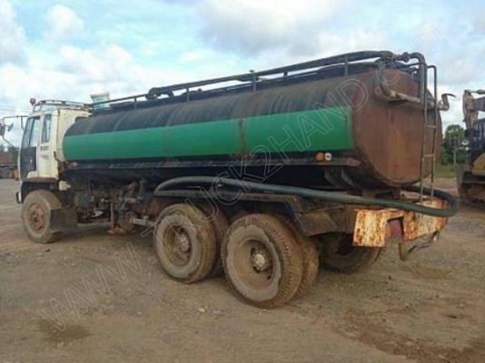 รถบรรทุก 10 ล้อ ยี่ห้อ ISUZU