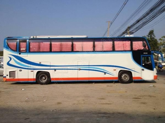 รถบัส ยี่ห้อ BENZ รถห้างแท้จากศูนย์ BENZ ทั้งคัน