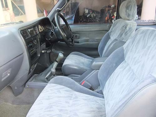 TOYOTA TIGER 3.0 CAB SR5 4WD ปี 2000 ไมล์ขาว (5L)