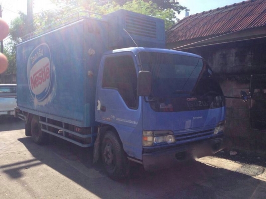 รถอีซูซุ 6 ล้อ ตู้เย็น NPR  130 แรงม้า ปี 49  สนใจติดต่อ 081 - 6079515